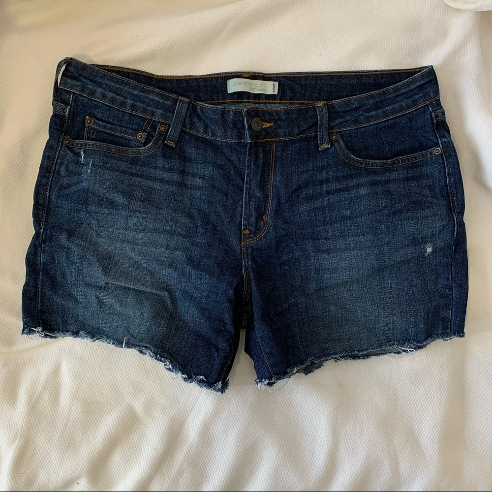 Levi’s low 545 Jean Shorts Size 14M